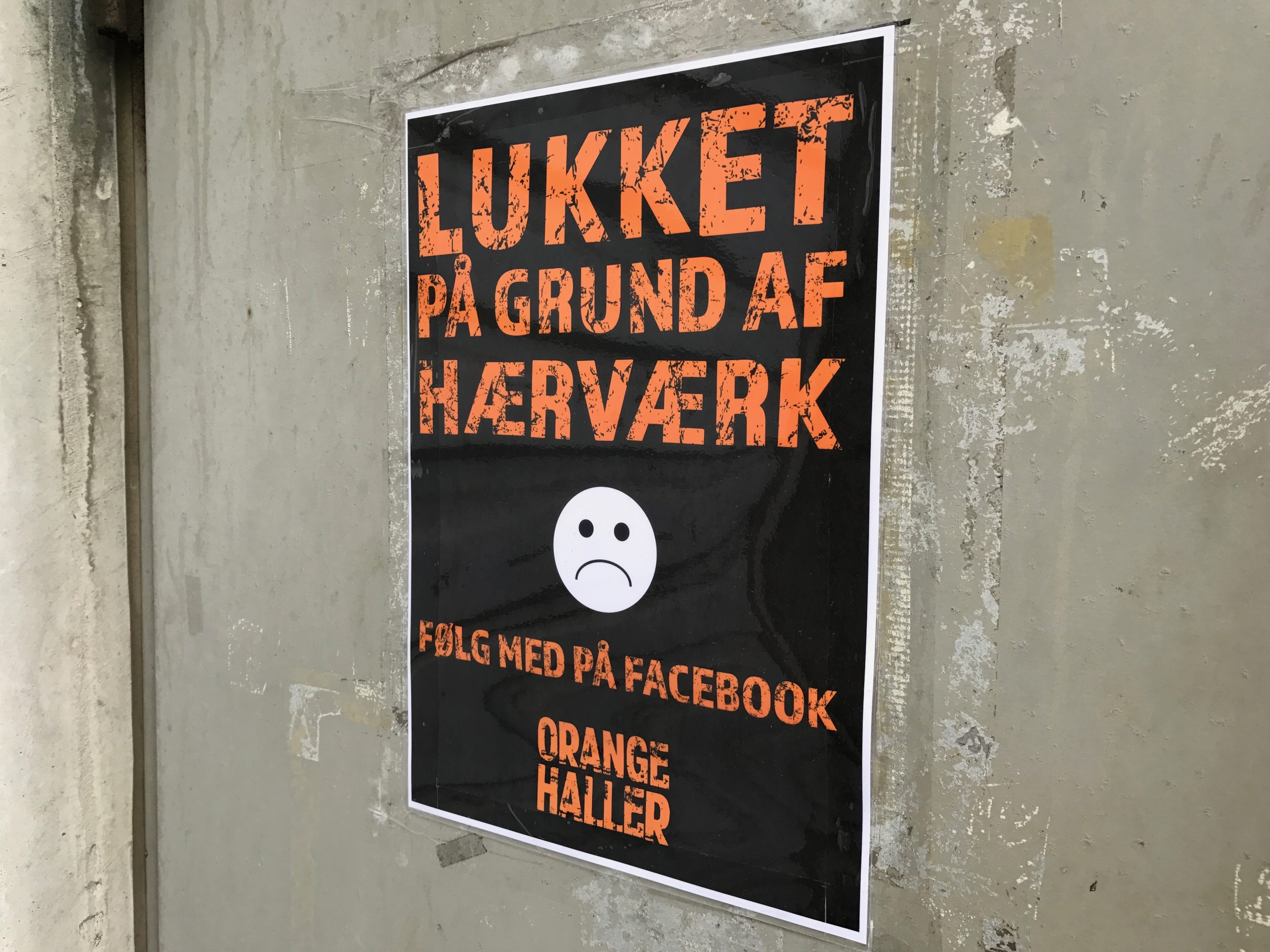 De Orange haller forbliver lukket – indtil videre