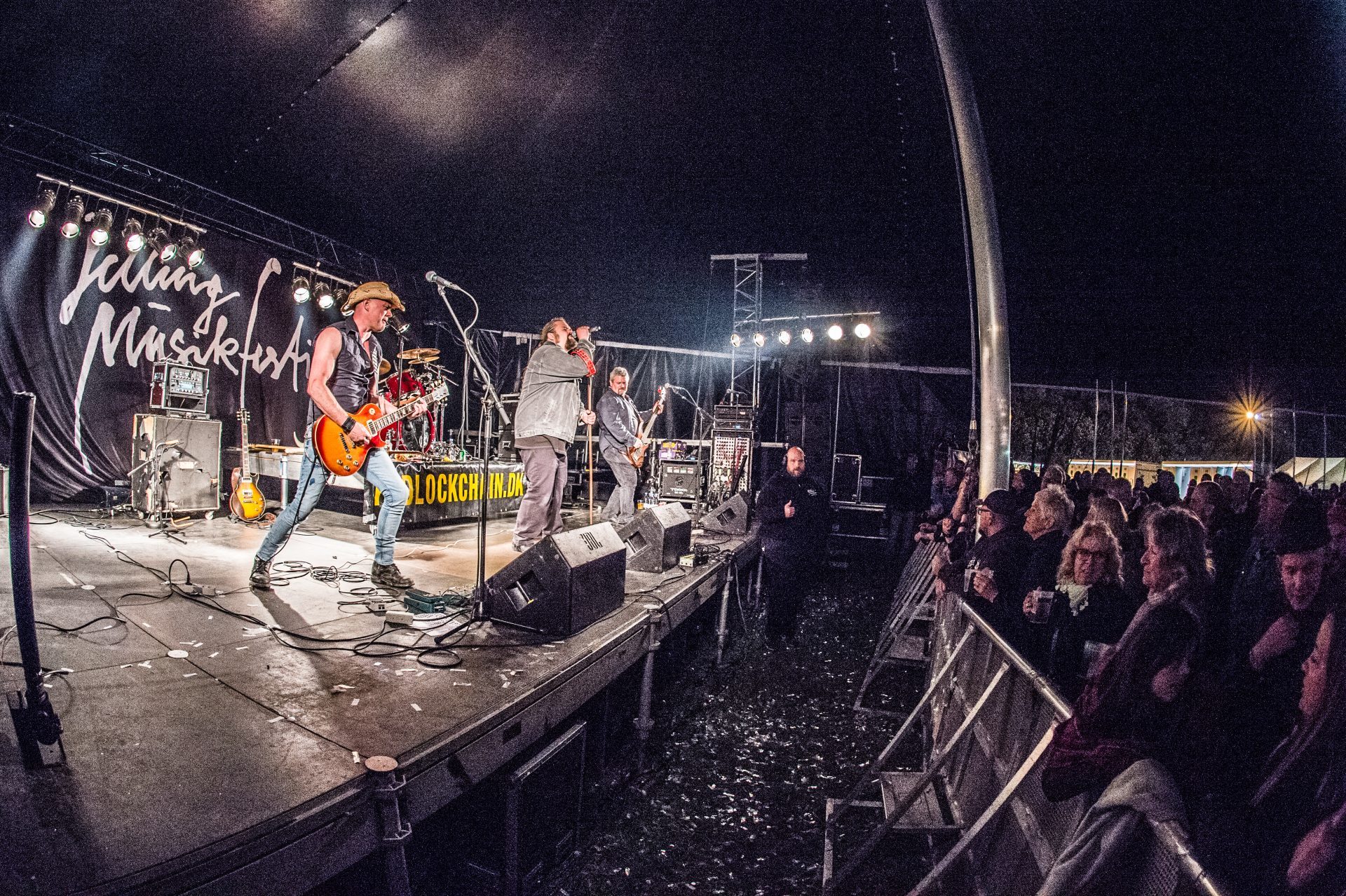Flere festivaler aflyser