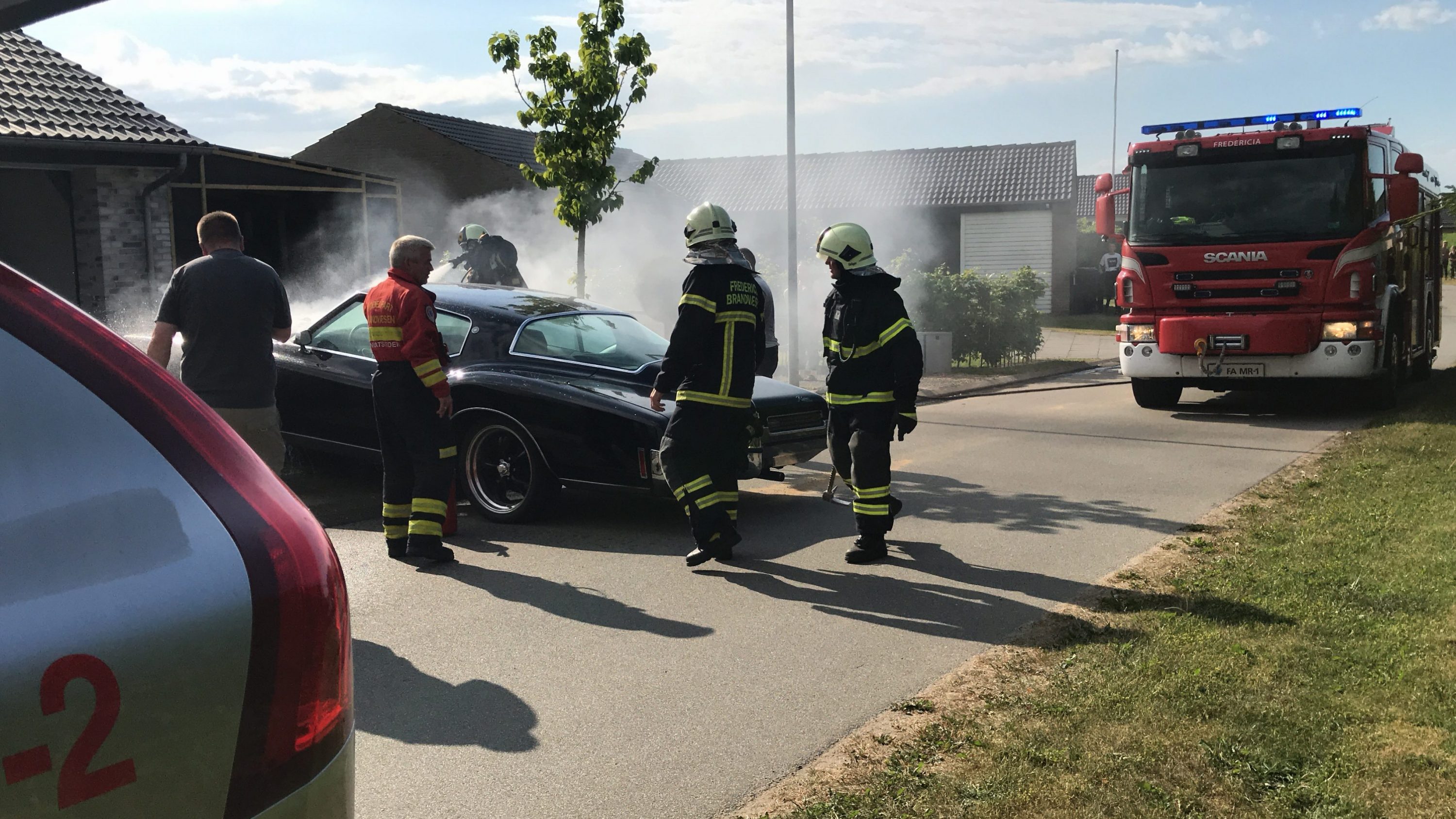 VIDEO : BRAND I SJÆLDEN AMERIKANERBIL I TAULOV