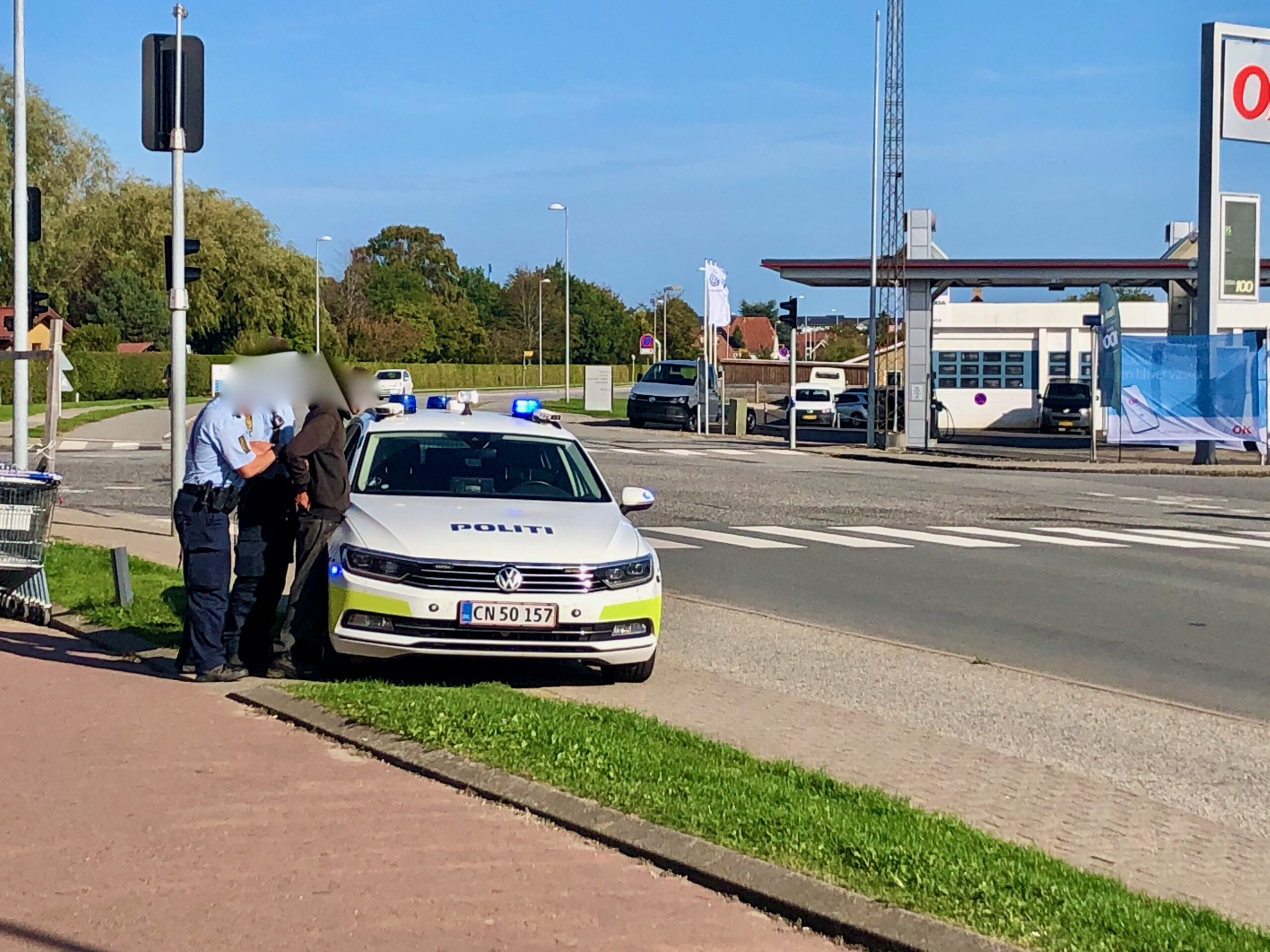 Mand anholdt ved REMA1000 på Egeskovvej – mistænkt for blufærdighedkrænkelse