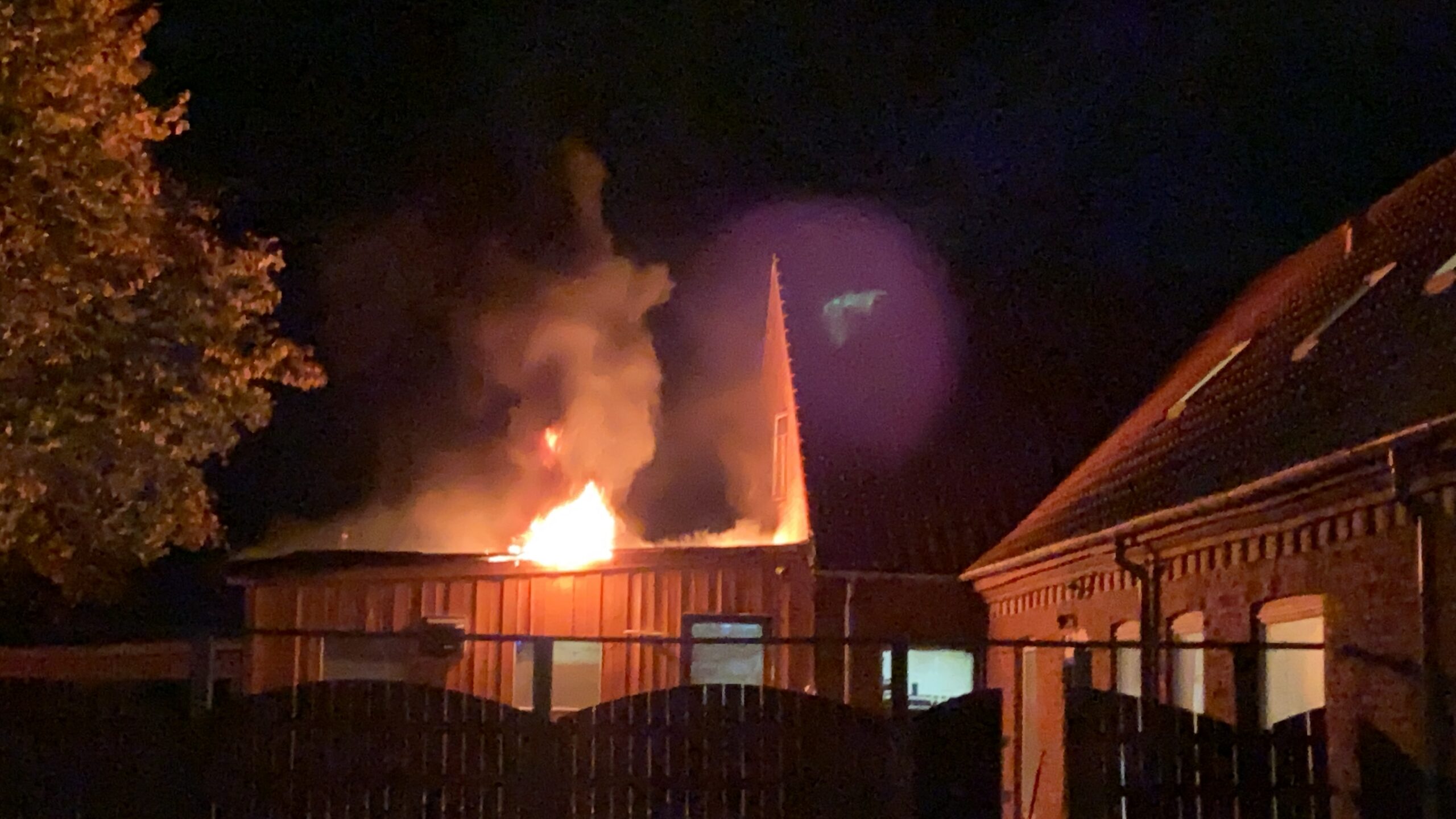 Brandvæsnet kaldt til brand på Stoustrupvej