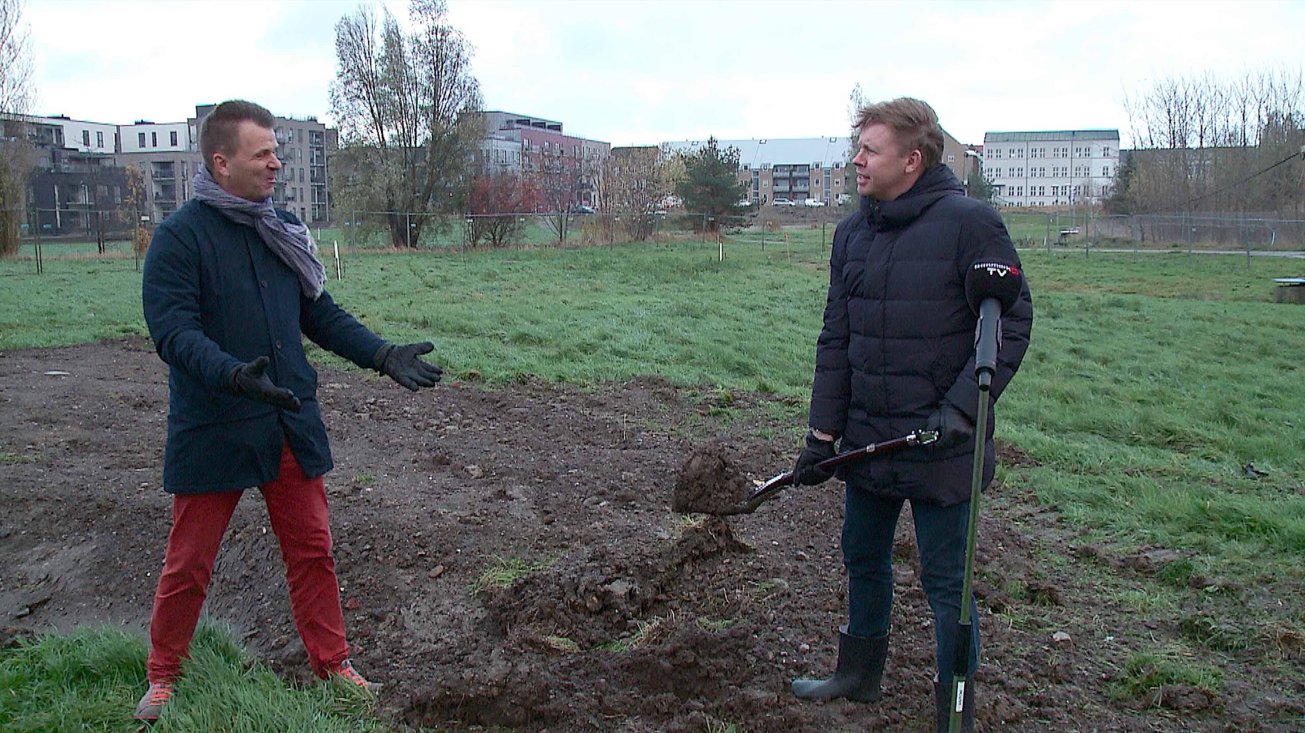Så blev første spadestik taget