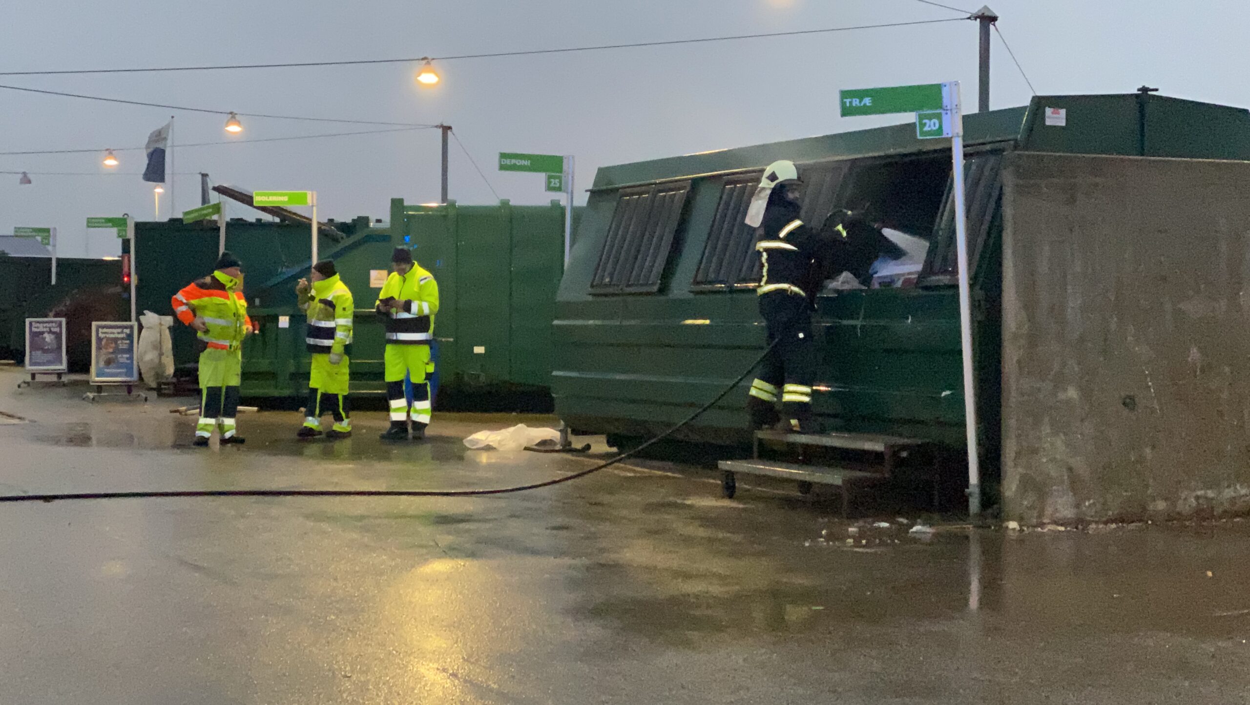 Røgudvikling fra deponi-container på Bundgårdsvej