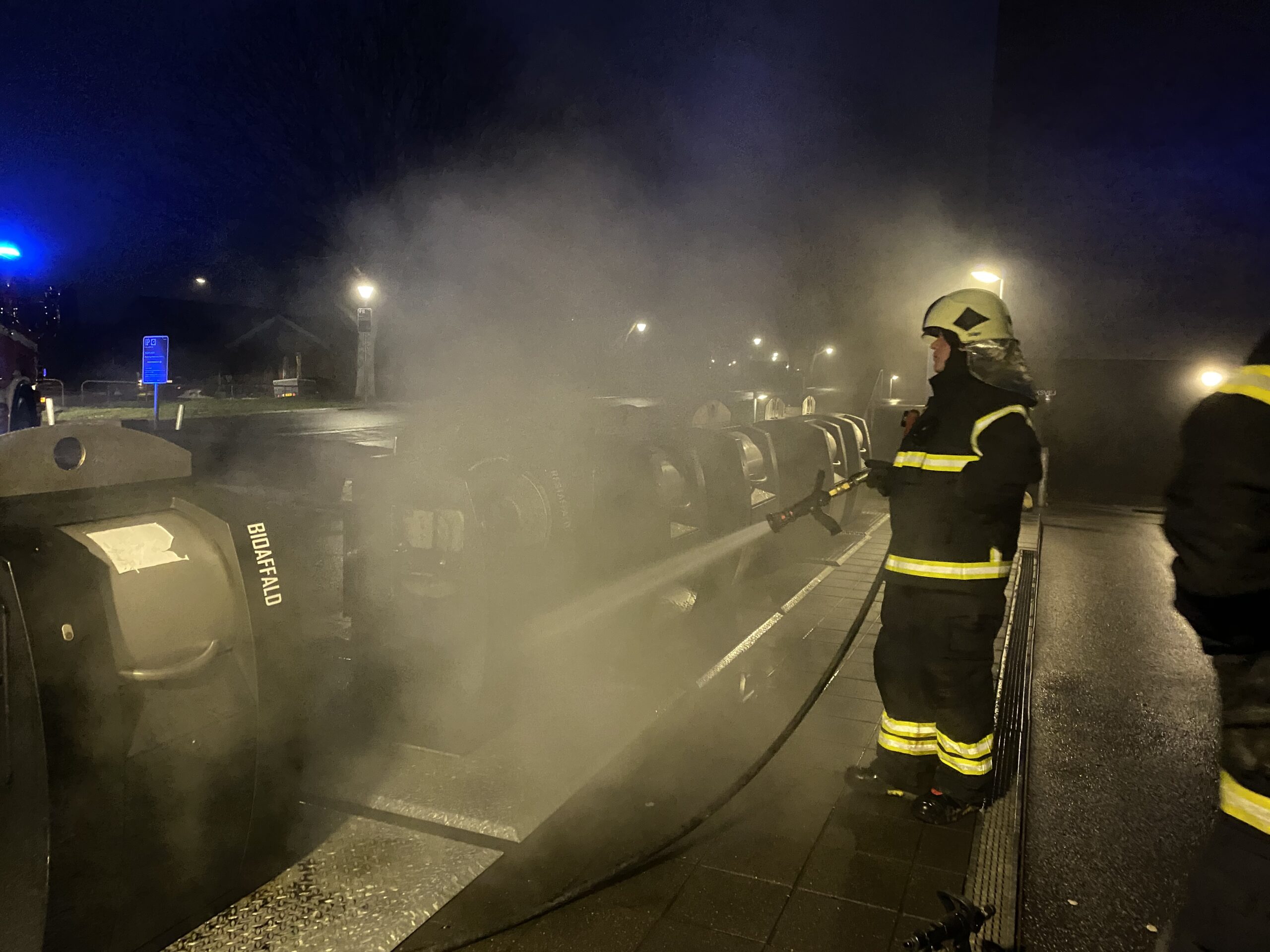 Brand i containere på Søndermarksvej
