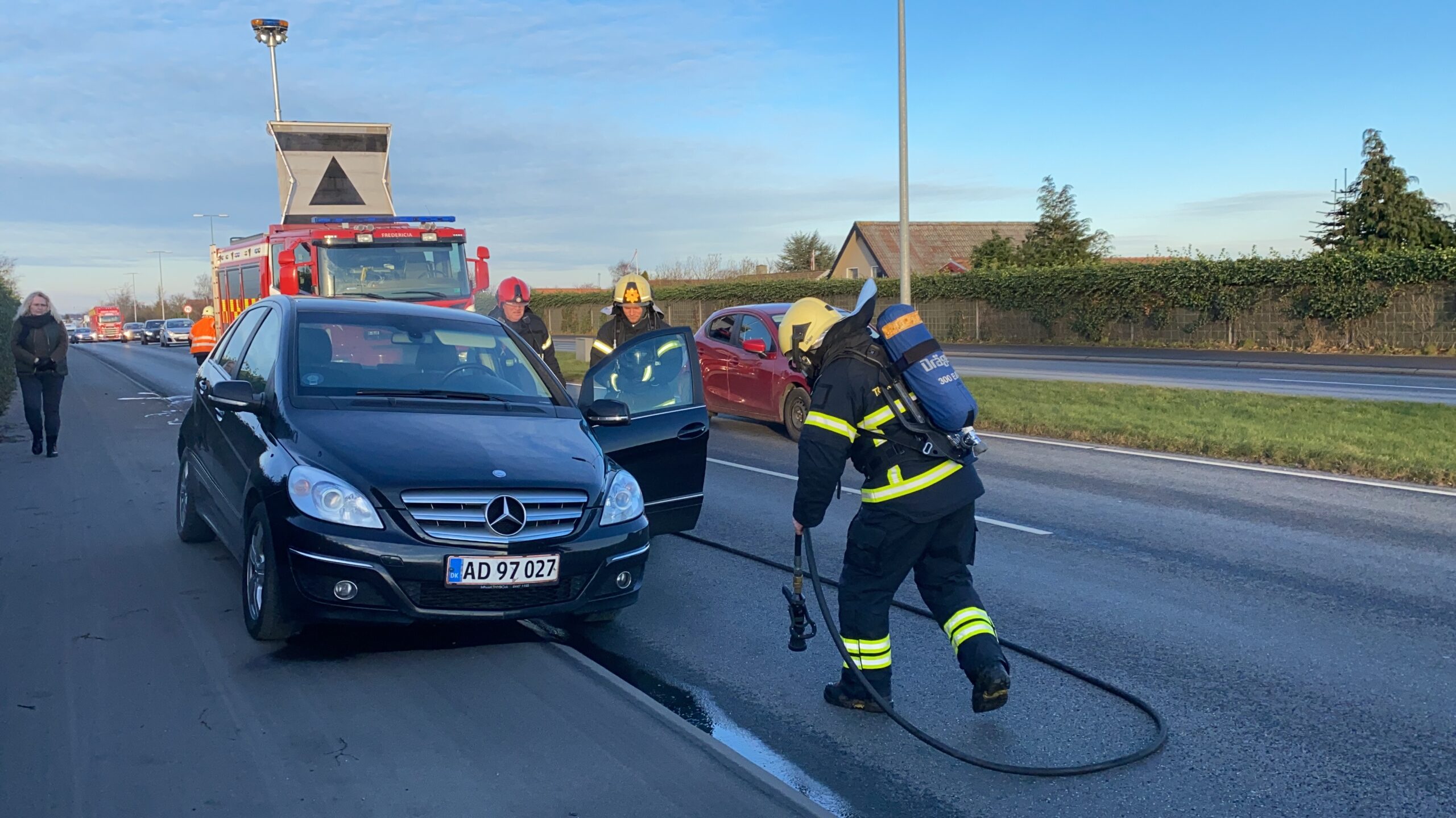 Brandvæsnet kaldt ud til bilbrand på Snoghøj Landevej
