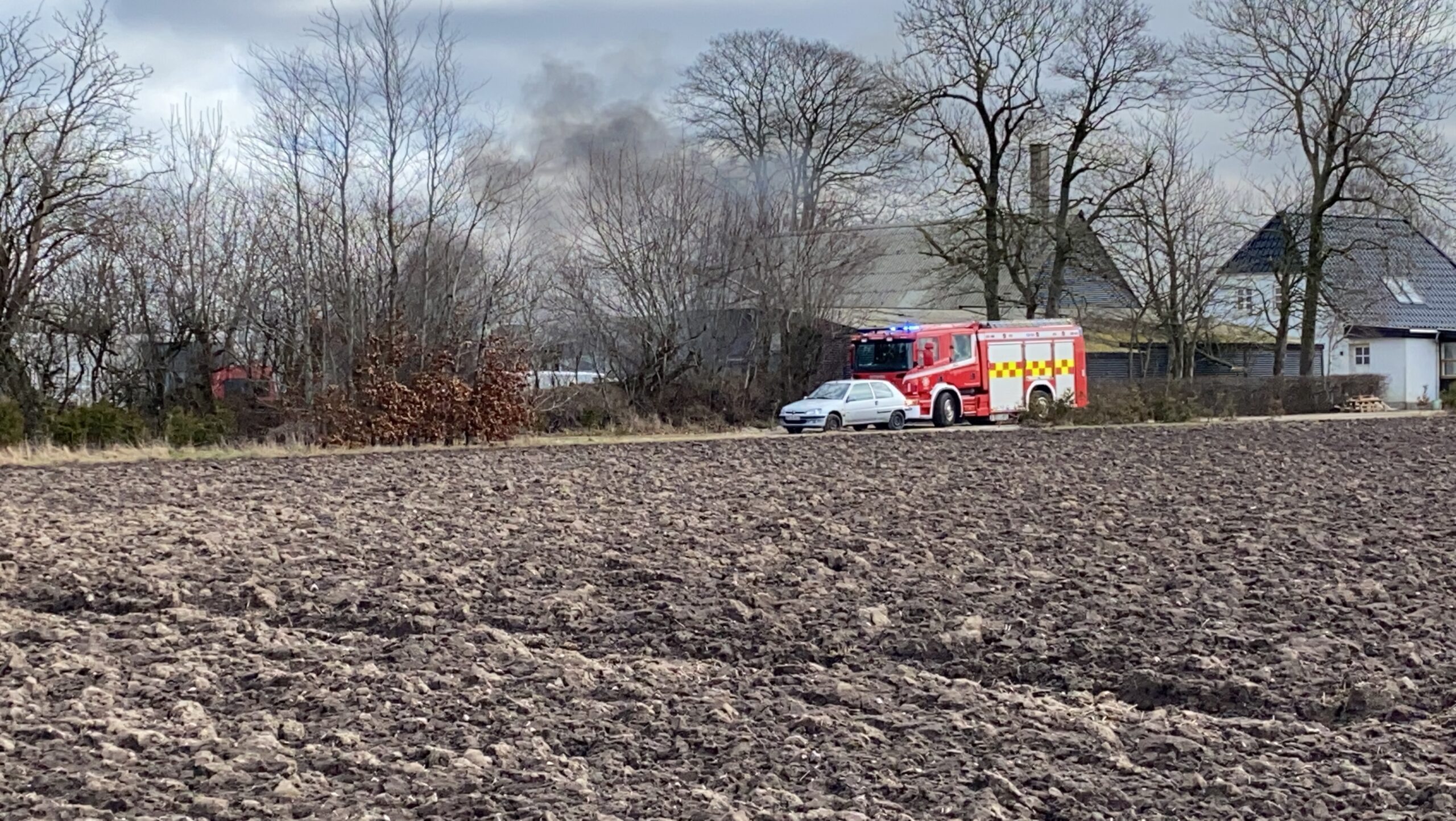 Bilbrand på Vestre Kobbelvej – Bil gik op i flammer