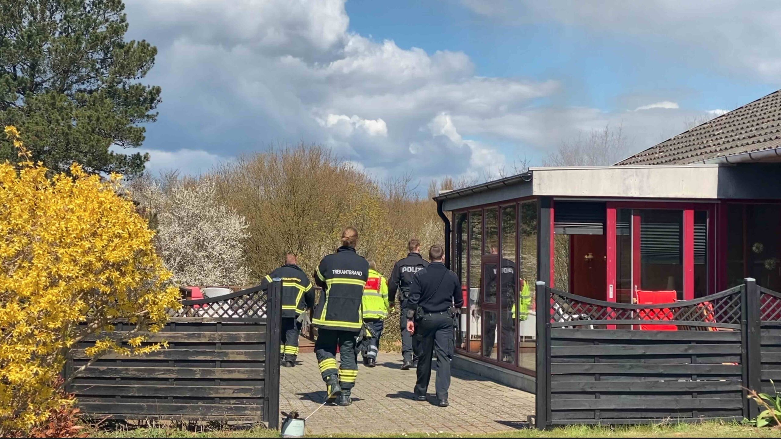 TrekantBrand slukkede bål