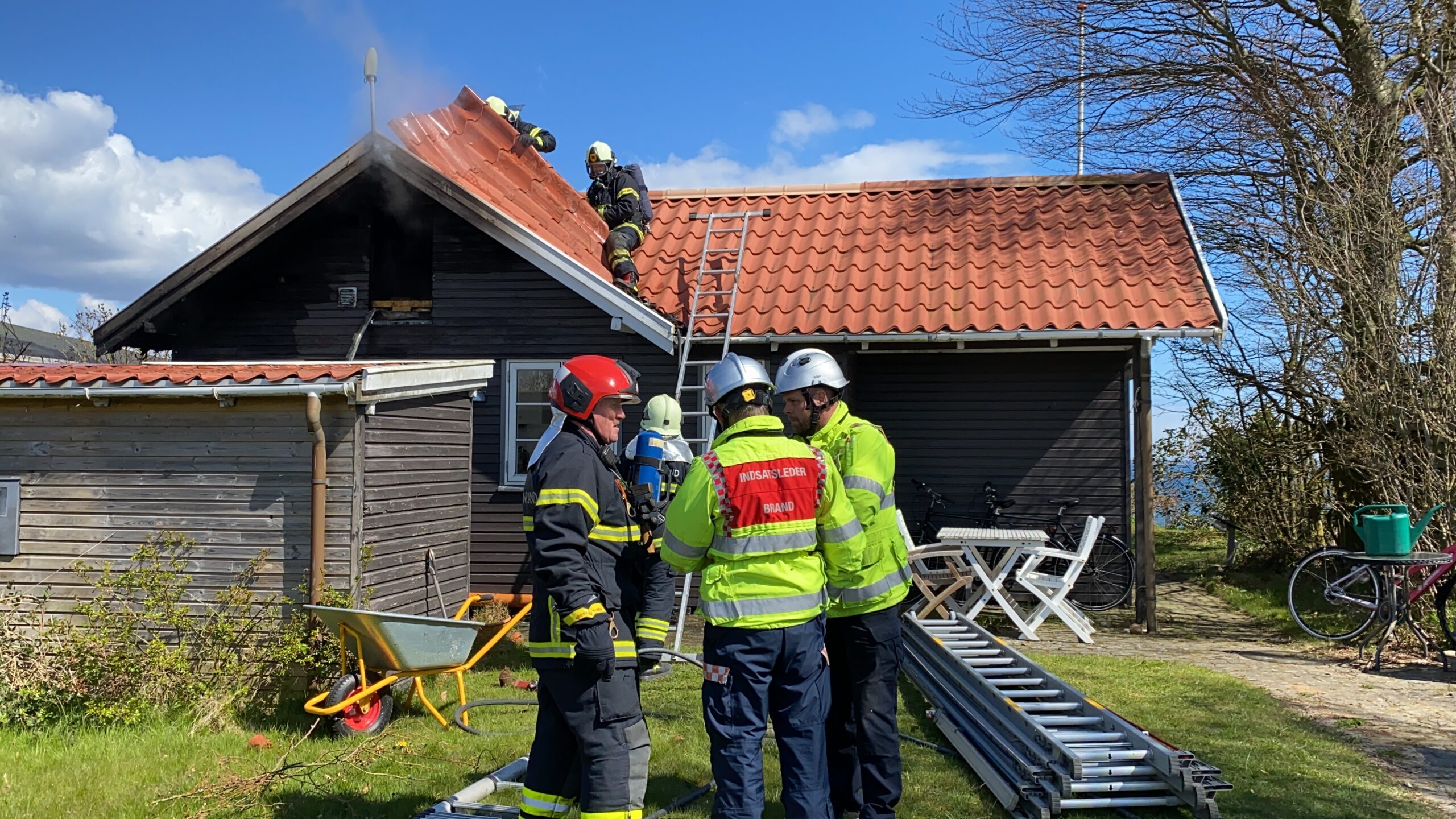 Brand i hus på Bøgeskov Strand