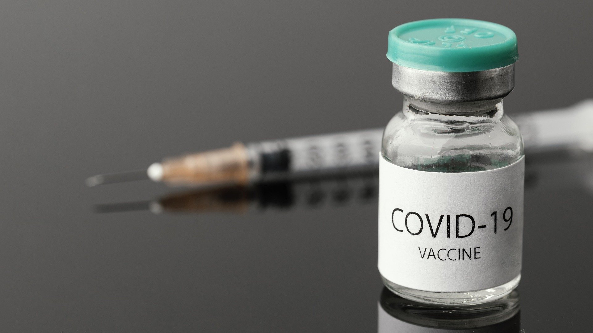 COVID-19 vaccinen fra Janssen (Johnson & Johnson) kan muligvis give sjældne, men alvorlige bivirkninger